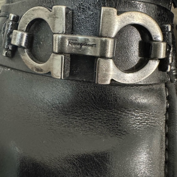 Salvatore Ferragamo Black Loafers with Polished Finish - Picture 3 of 13